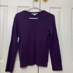 Women’s v-neck sweater